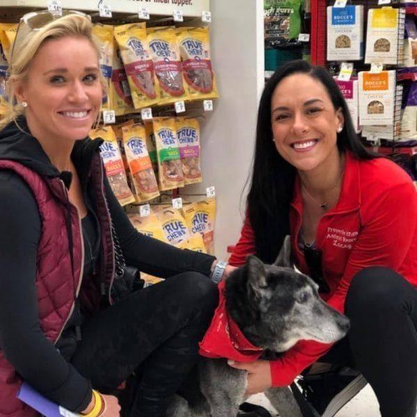 Luke Bryan Adopts 18 YearOld Dog After Seeing Him Online