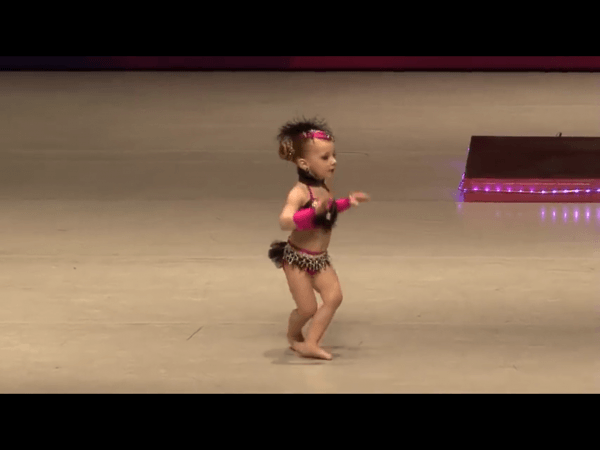 3 Year-Old Leaves Audience Speechless with Sassy Her Performance