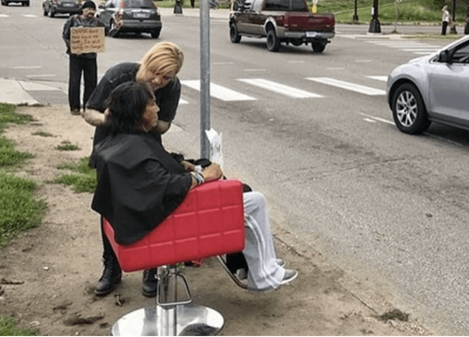 Hairdresser Carries Red Salon Chair To City Streets To Give Homeless
