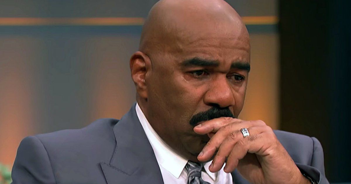 Steve Harvey Breaks Down In Tears While Gospel Singer ...